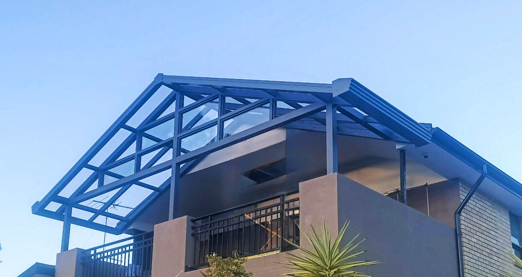 One of sunroom roof styles-Gable Roof