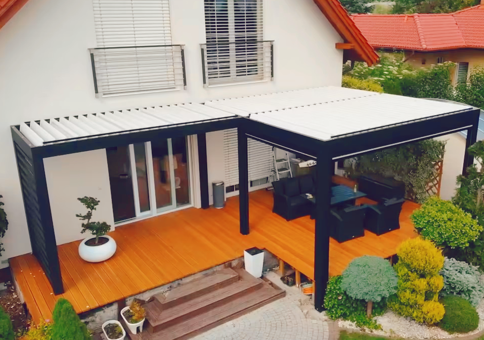 Perfect Pergola Roof: Transform Your Outdoor Space This Spring